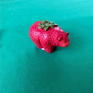 Enesco Home Grown Strawberry Bear Vegetable Figurine Retired Rare
3” resin